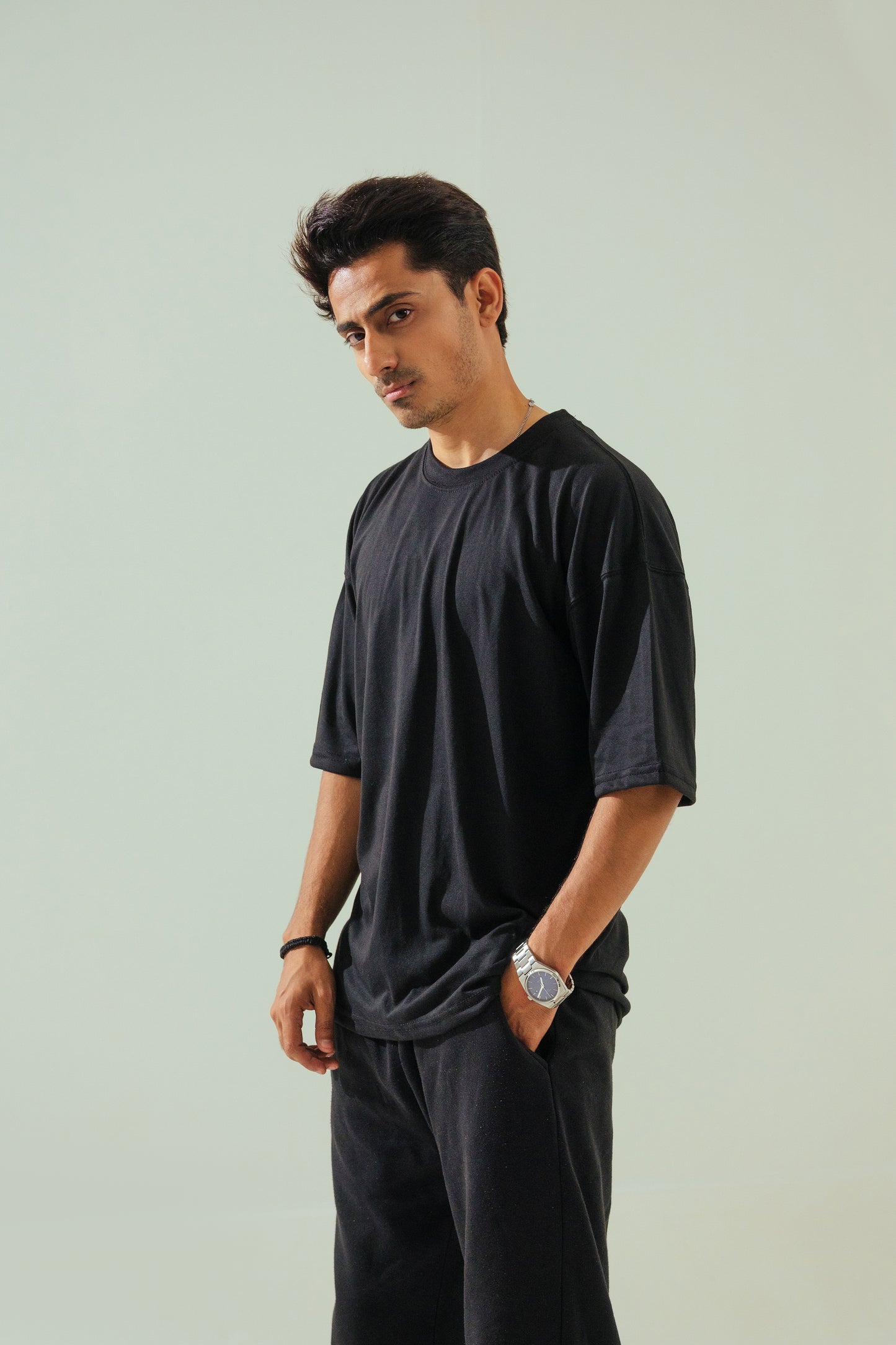 Oversized T-Shirt – Black