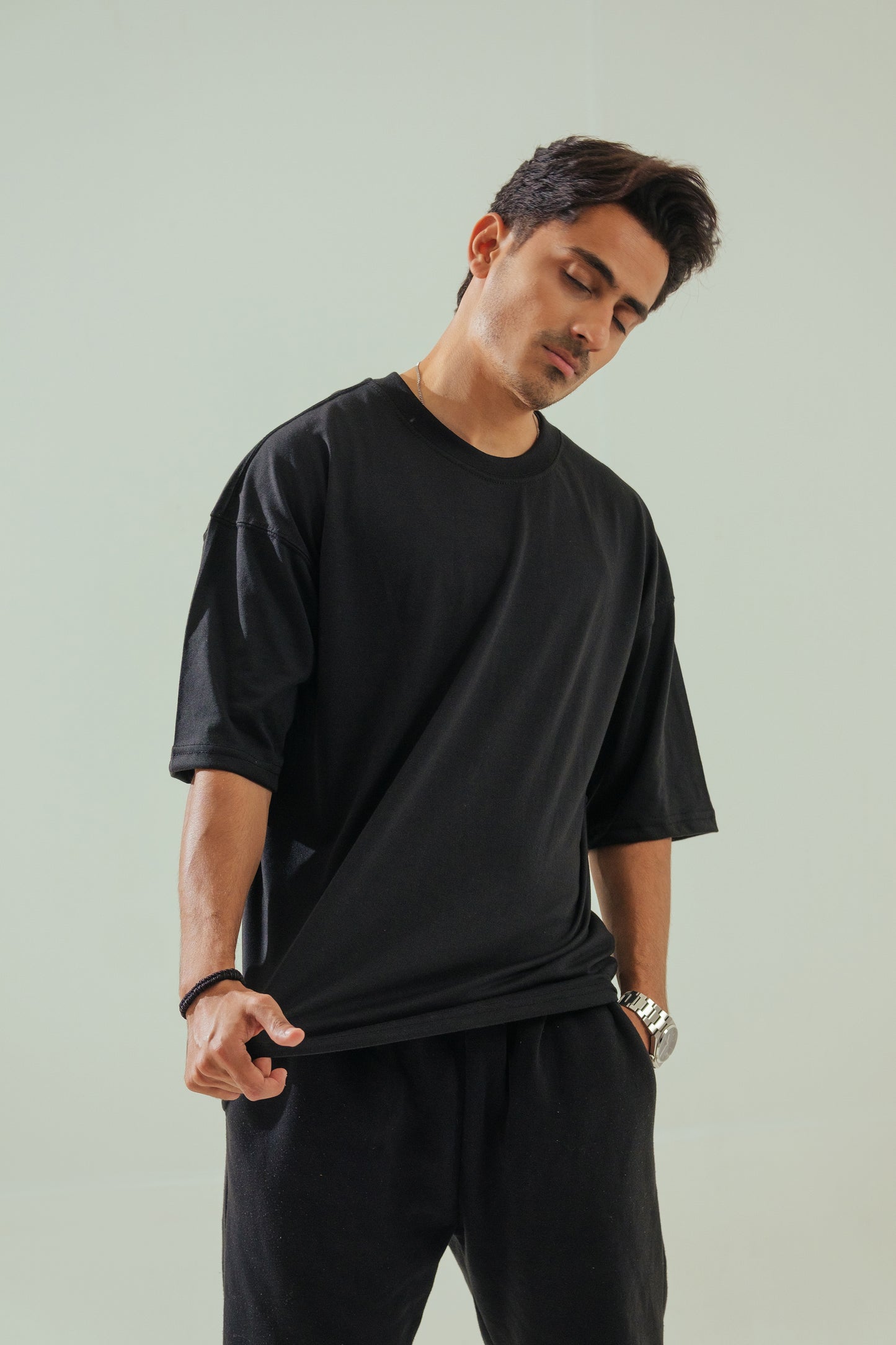 Oversized T-Shirt – Black