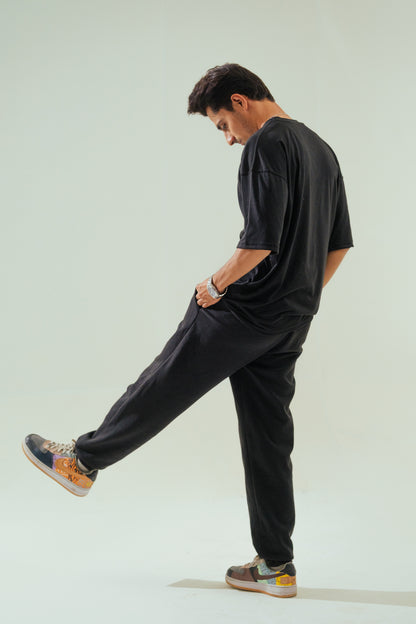Oversized T-Shirt – Black