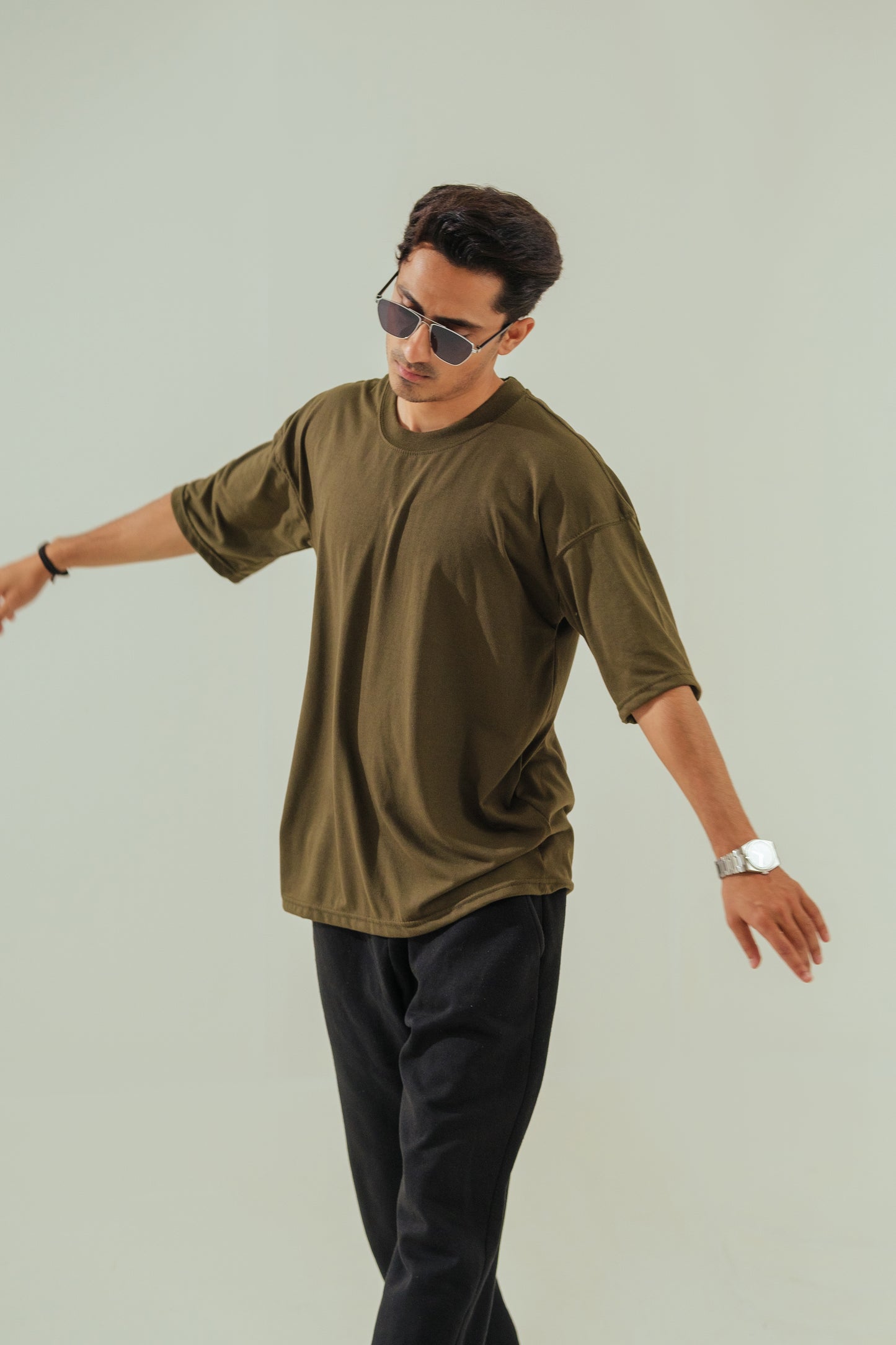 Oversized T-Shirt – Olive Green