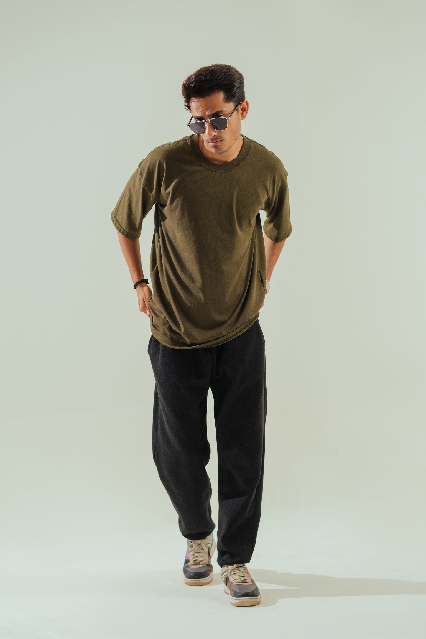 Oversized T-Shirt – Olive Green